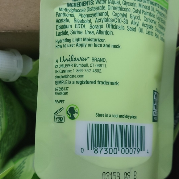Simple 12 moisturizer lotion packets - Picture 3 of 4